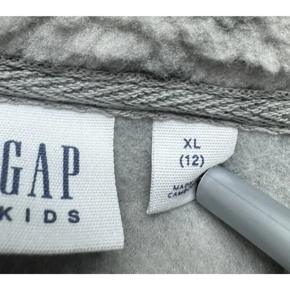 GAP zip sweater